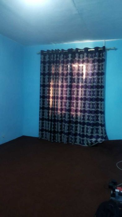 ТЕЗДА КОТТЕДЖ СОТИЛАДИ. Нархи келишилади. Манзил Гузор Мустакиллик.