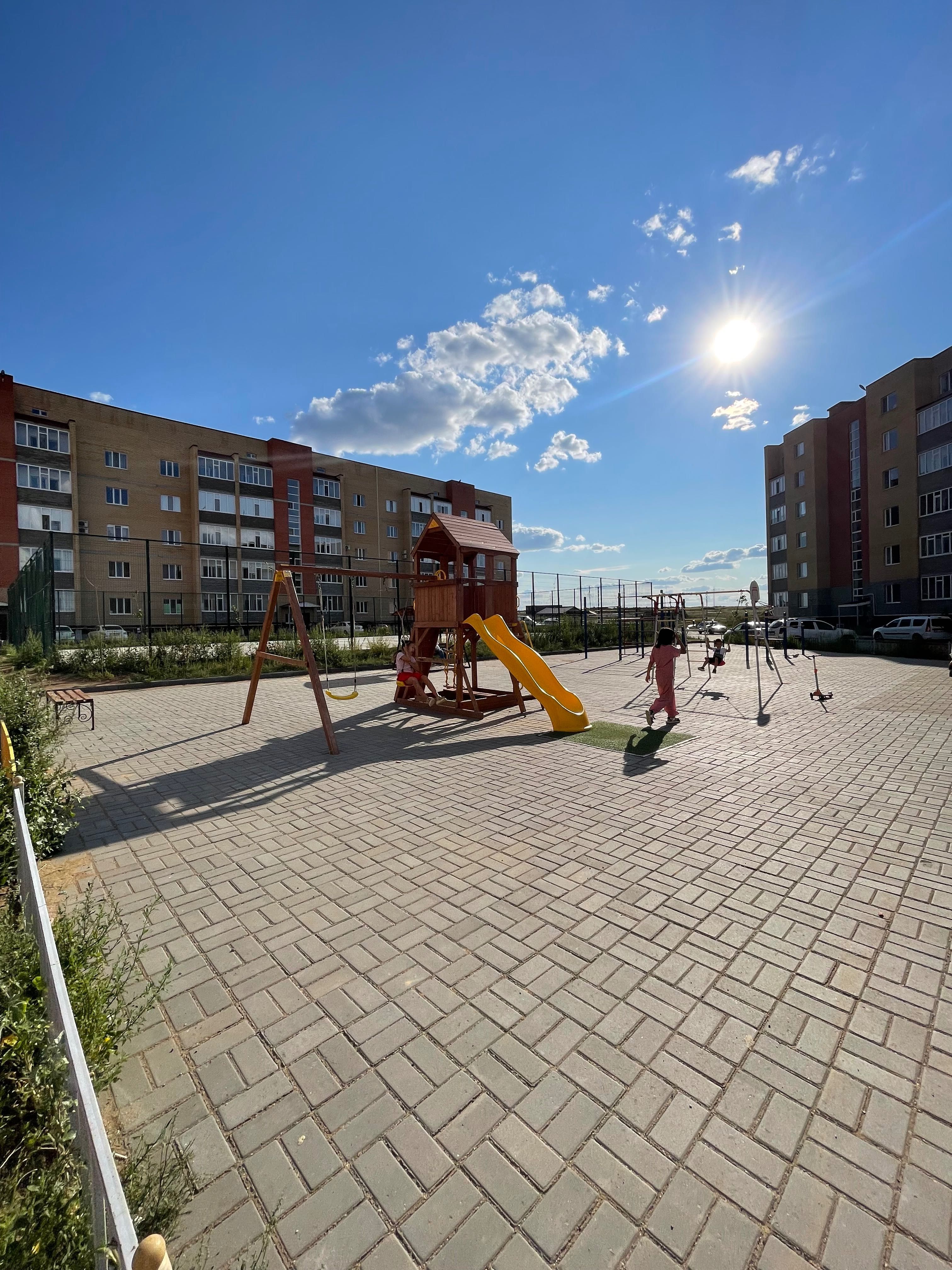 Продается 1к.кв на Батыс 2