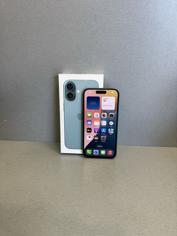 Продавам отличен iPhone 16  37 цикъла