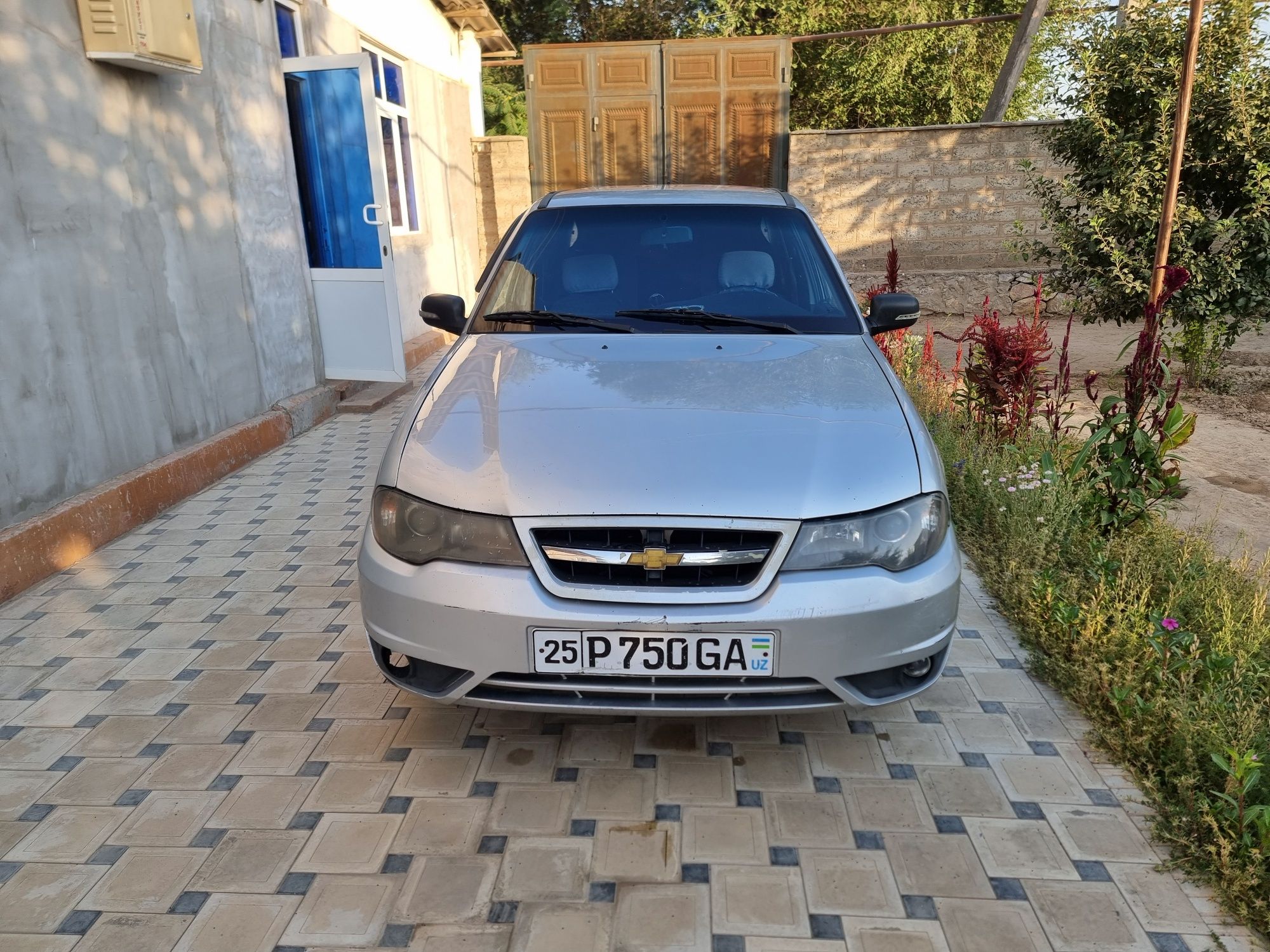 Nexia 2 super konditsioner
yili-2010
Probeg 497000
Kraska 10-15%
Motor