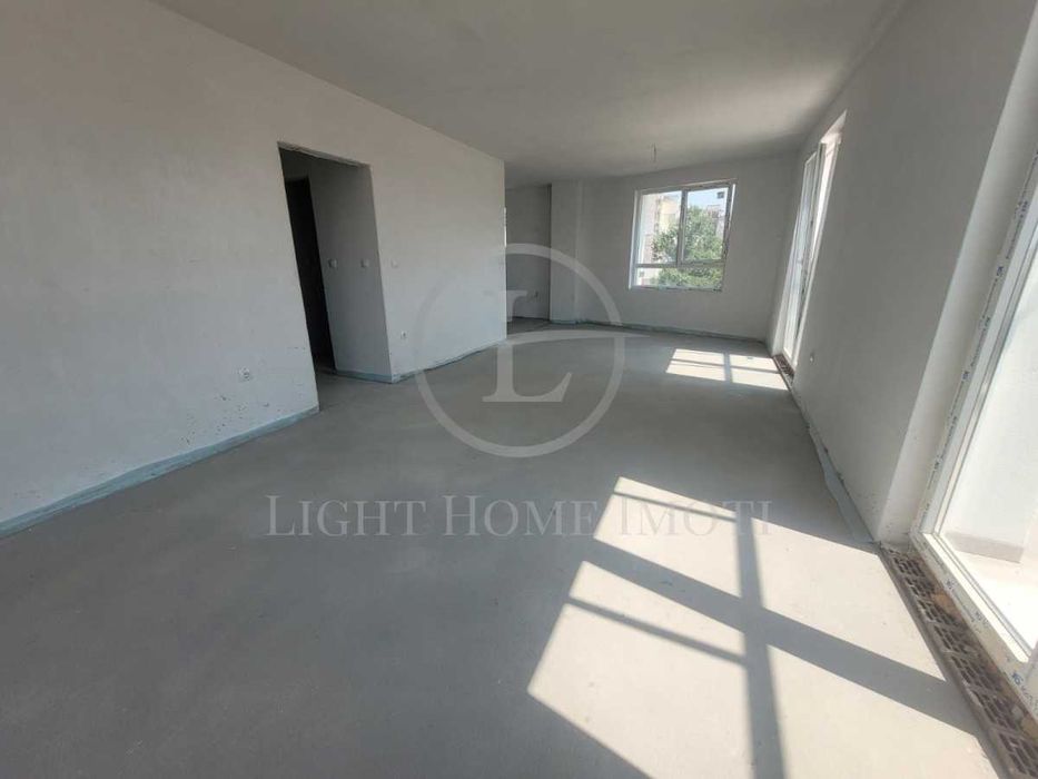 Продава се Тристаен апартамент в Пловдив, Кючук Париж - 134 кв.м за 1340 €/кв.м - Снимка #1