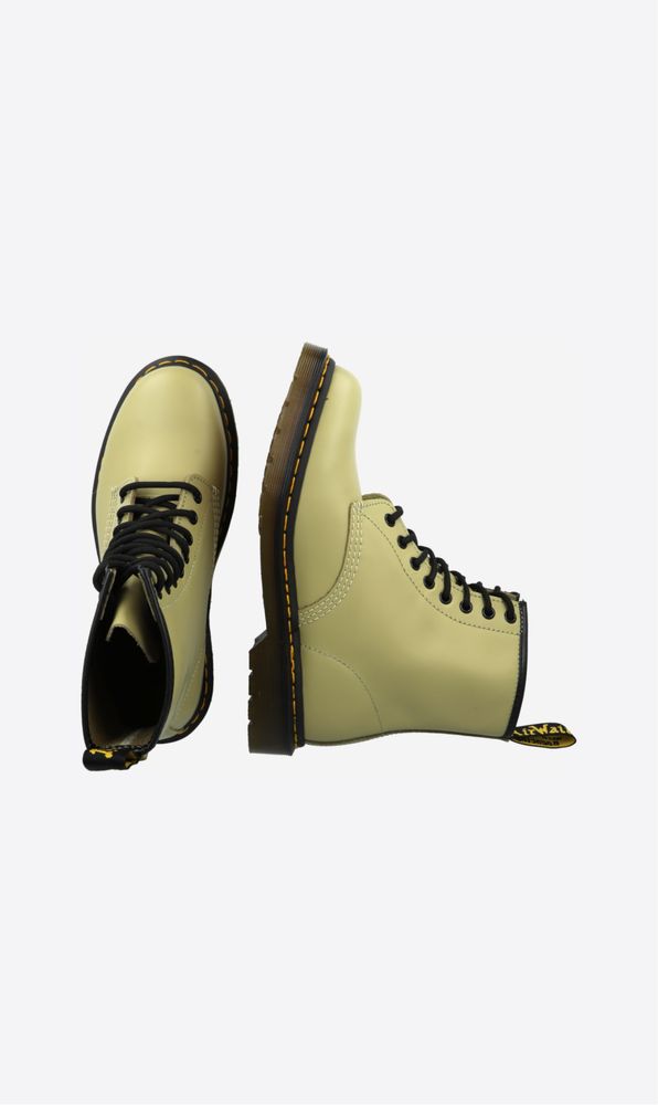 Dr. Martens боти с връзки
