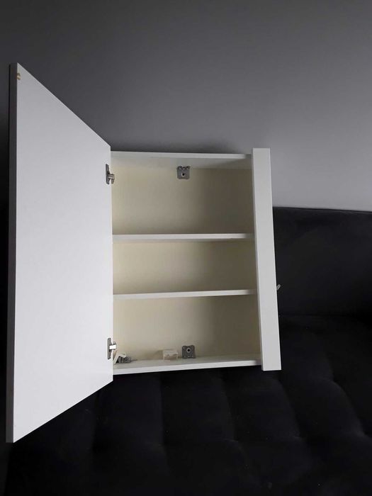 Шкаф  огледало за баня