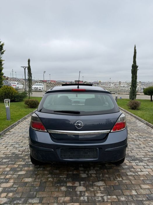 Vand Opel Astra h 1.9 cdti an 2009
