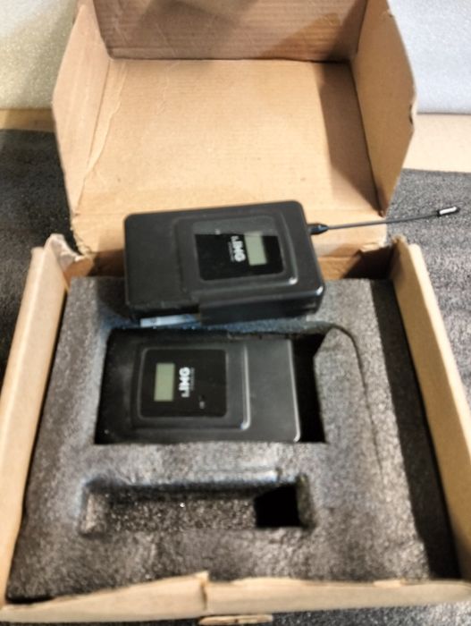 Microfon wireless și lavaliera