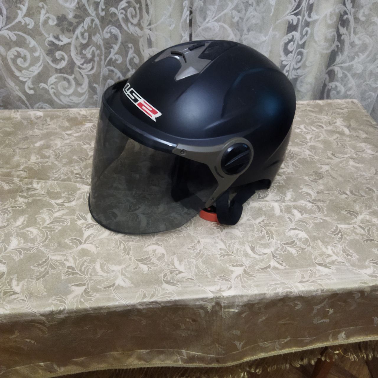 Шлем для мотоцикла и скутера
