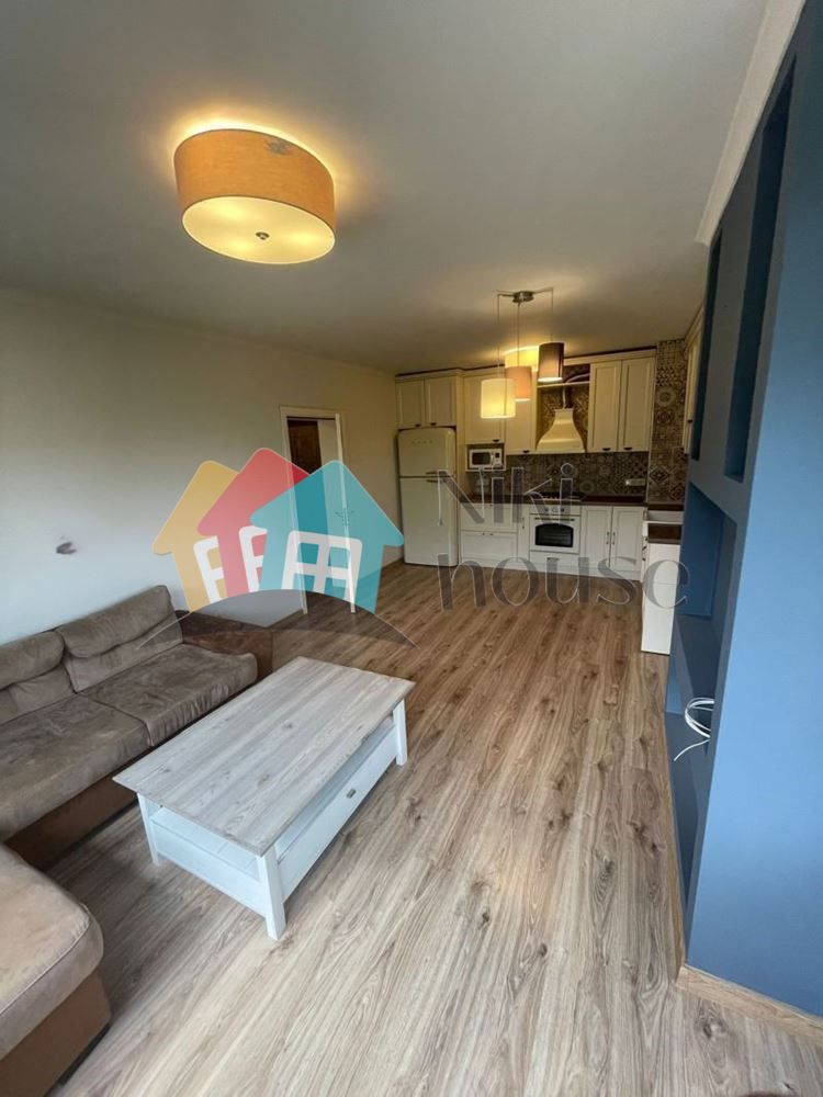 Продава се Тристаен апартамент в Варна, м-т Траката - 90 кв.м за 2156 €/кв.м - Снимка #1