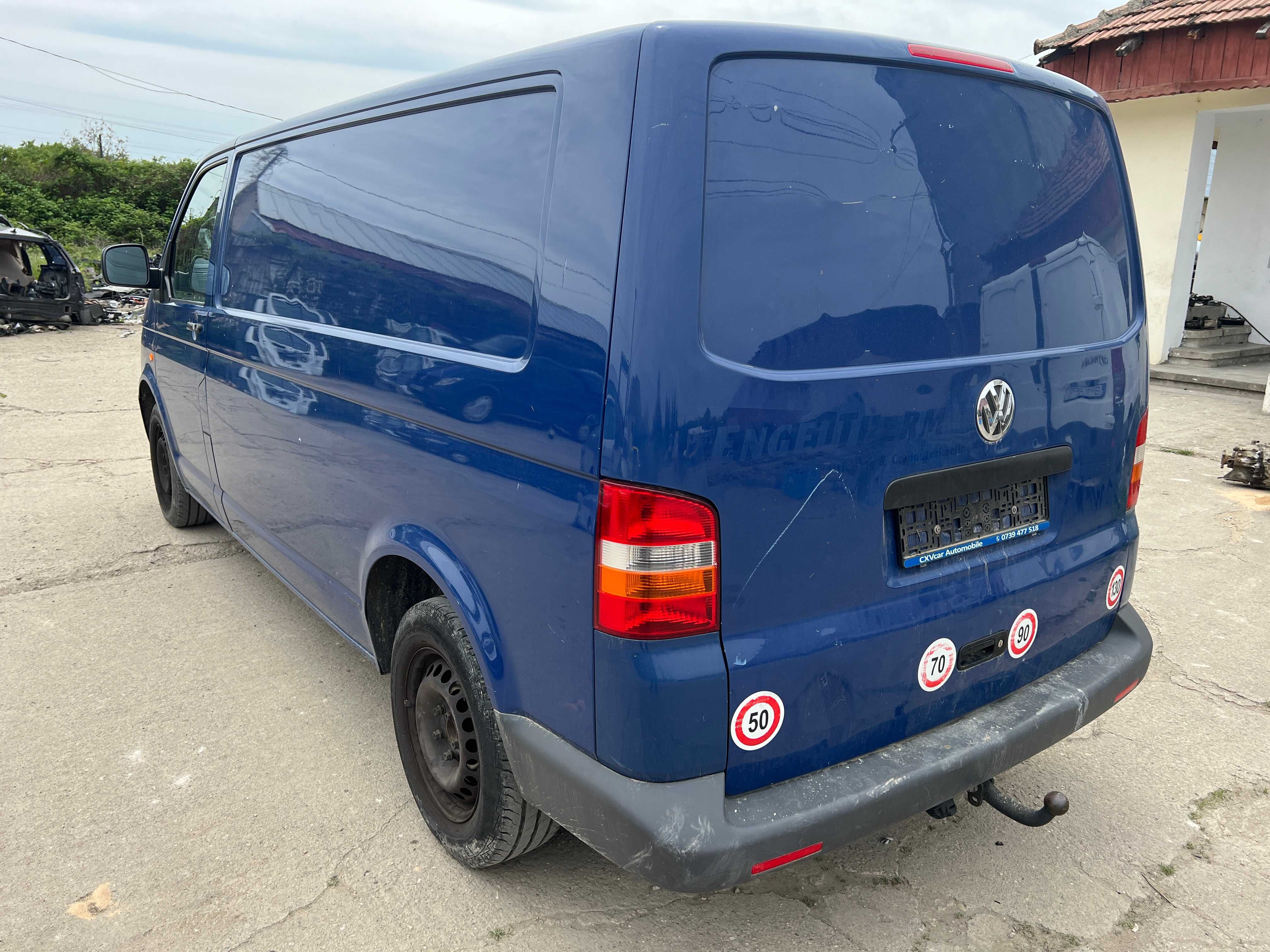 Dezmembrez Volkswagen TRANSPORTER T5 VAN 1.9 TDI AXB 2006 euro 4