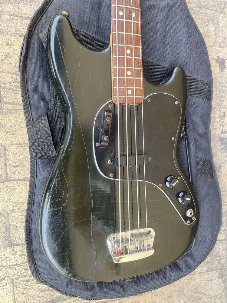 chitara bass Fender Musicmaster Bass
