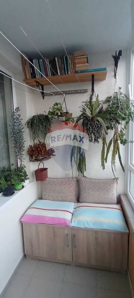 Продава се Двустаен апартамент в Варна, Левски - 68 кв.м за 2324 €/кв.м - Снимка #12