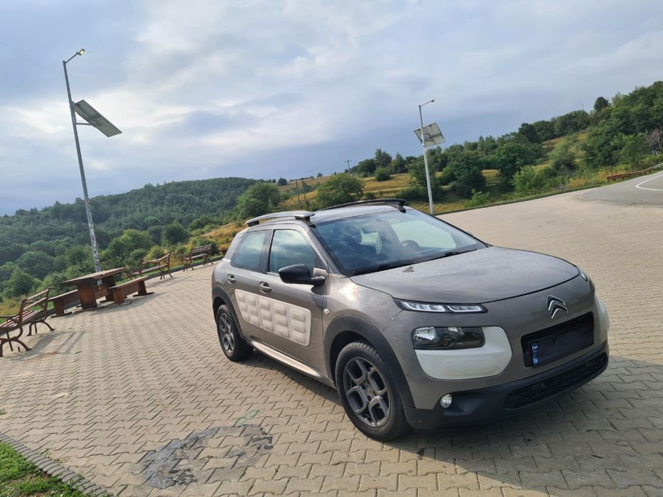 Vând citroen c4 cactus