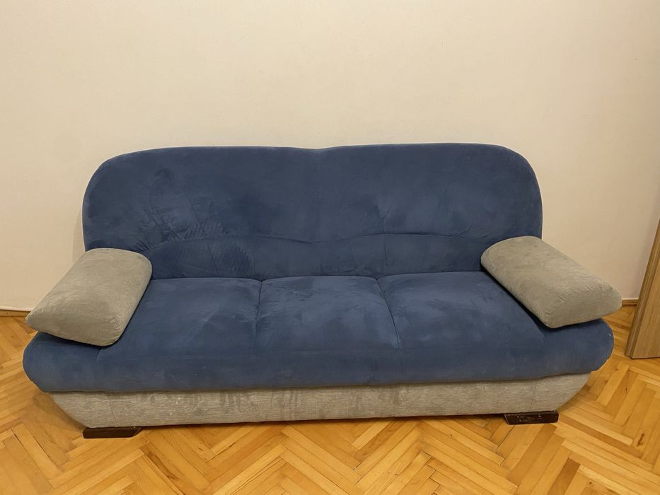 Canapea extensibila cu spatiu depozitare