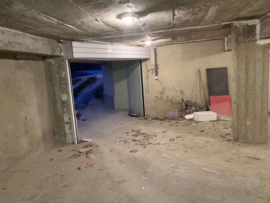 Подземно паркомясто ж.к. Бриз