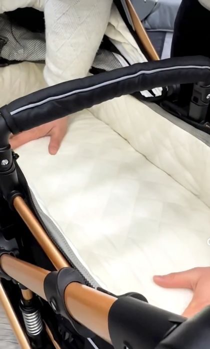 Очень качественная коляска 3 режима