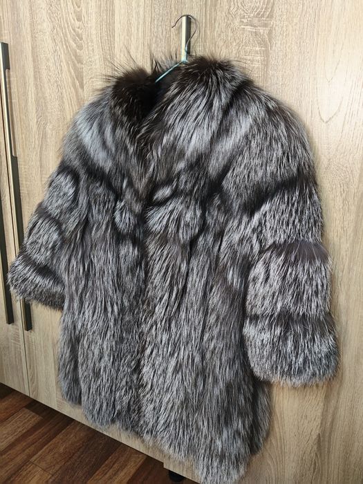 Шуба чернобурка.