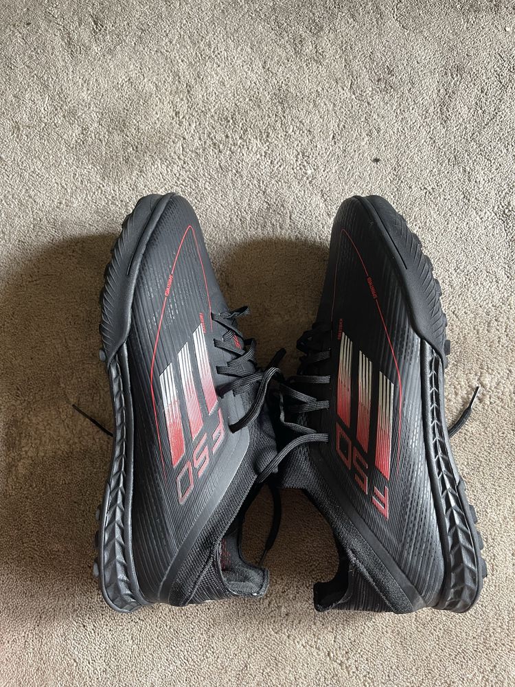 Adidas F50 sorokonojka sotiladi