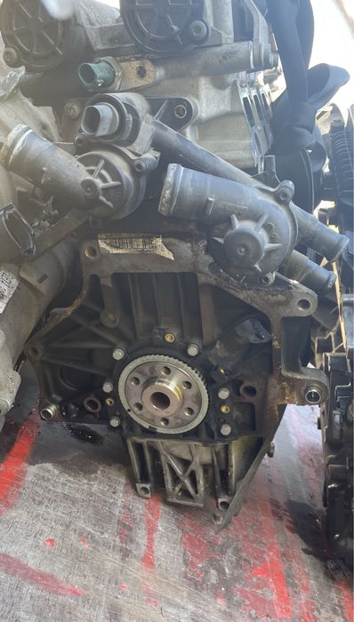 Двигател за пасат б6 1,4tsi