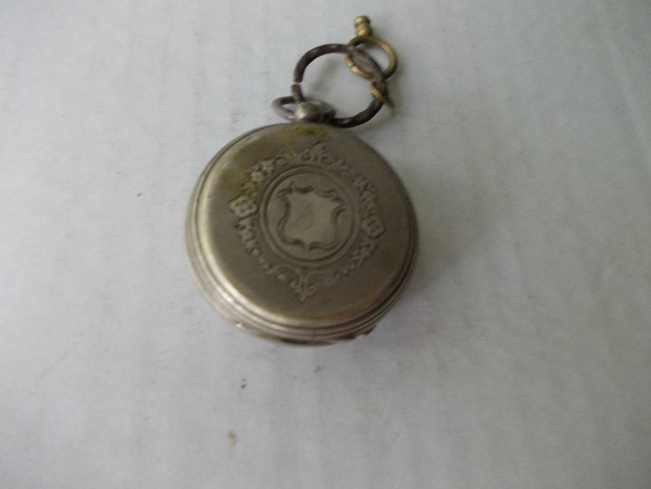 Ceas vechi de buzunar din argint defect B