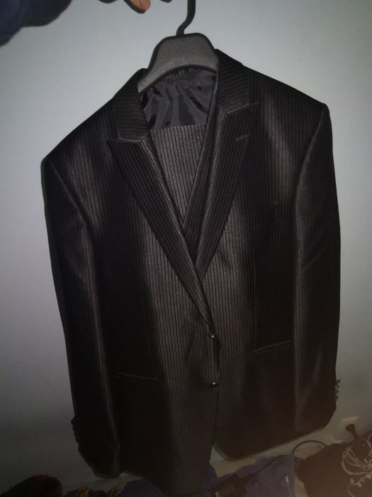 Уникален костюм за повод