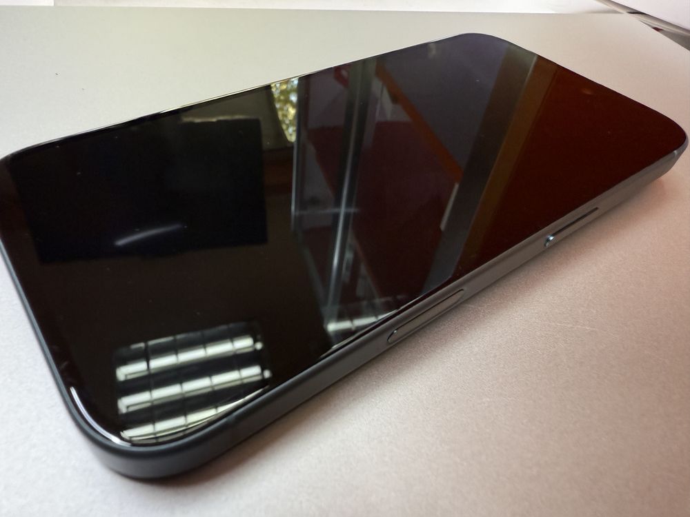 iPhone 16 заключен с iCloud !