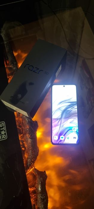 Motorola razr 50