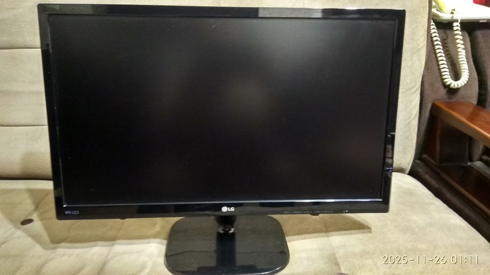 Монитор LG23ips в хорошем состоянии