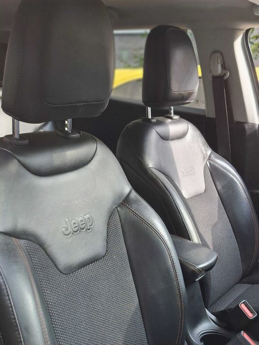 JEEP COMPASS 2,0  LIMITED ;Multijet, 140CP, AT9 4WD