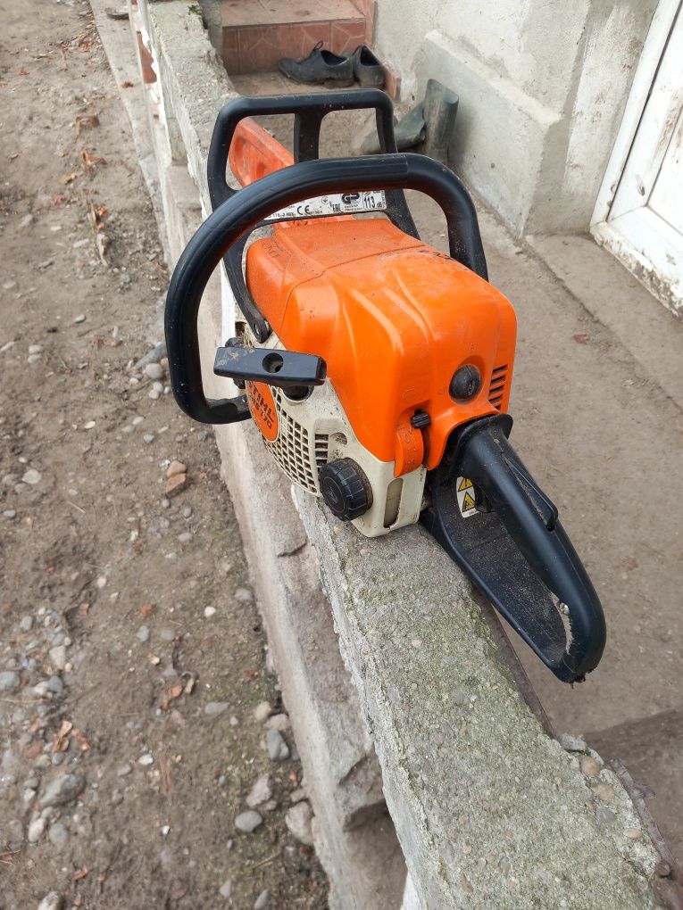 Vând drujba stihl ms 170 în stare foarte bună de funcționare