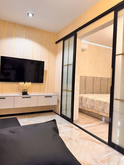 АРЕНДА ул. Бабура, ТРЦ Next 2/4/4, 1000у.е. возможен торг