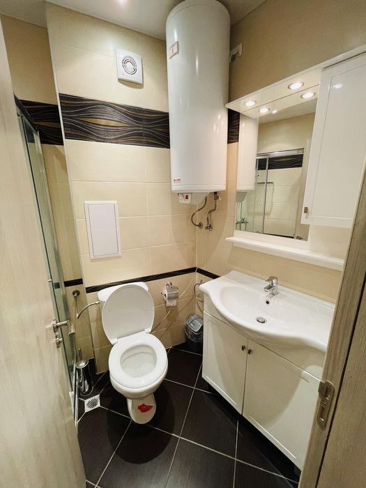 Дава се под наем Двустаен апартамент в Варна, Бриз - 55 кв.м за 800 € - Снимка #2