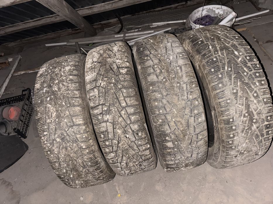 Продам резину на 16