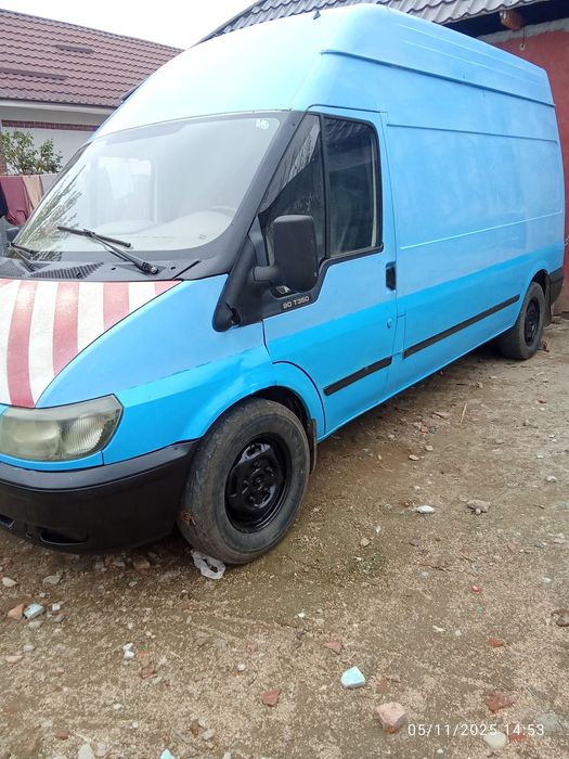 Ford trezit motor 2200 ani 2002