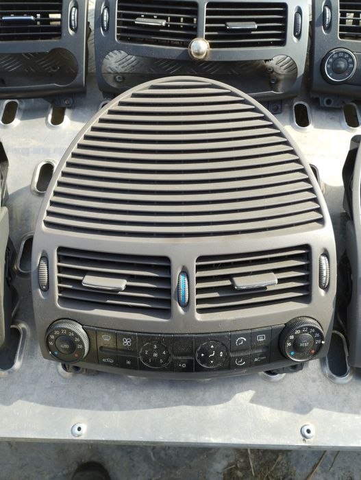 Средна духалка с решетка или мрежа Мерцедес W211 / Mercedes