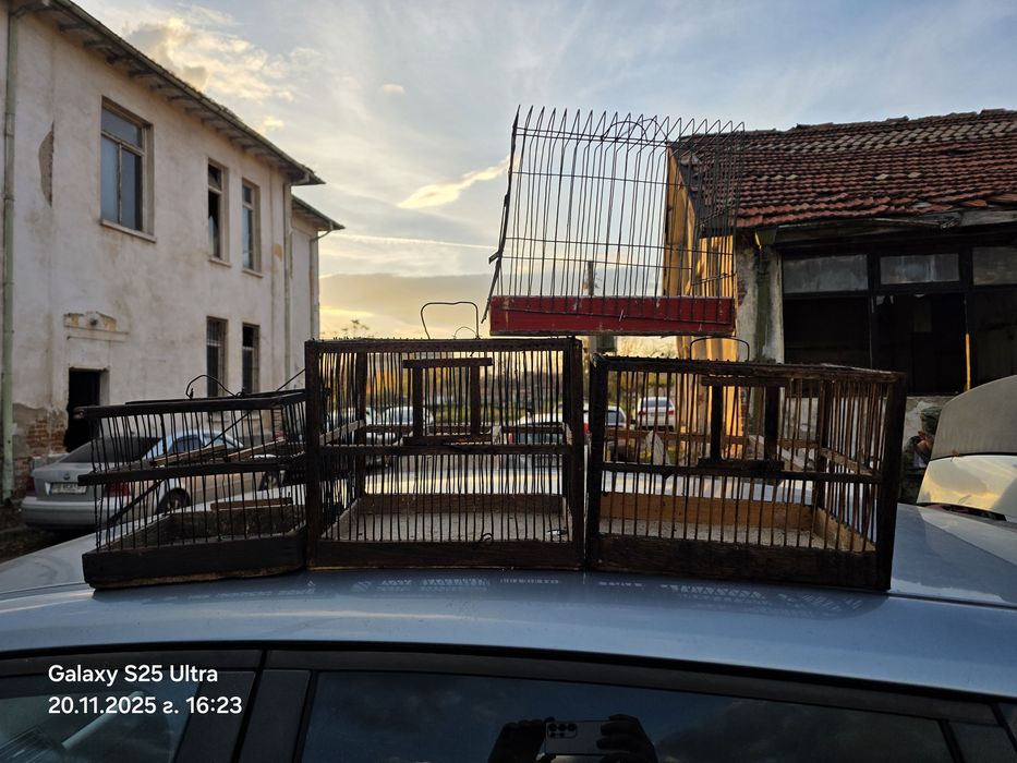 Клетка за пойни птици