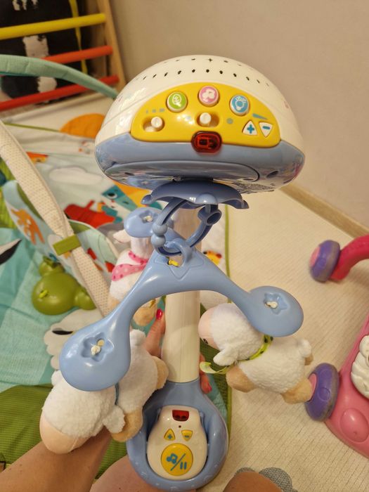 Музикална въртележка за кошара