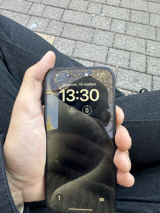 Iphone 15 pro 512 гб мнелся диплей трутон и фейс ай работет