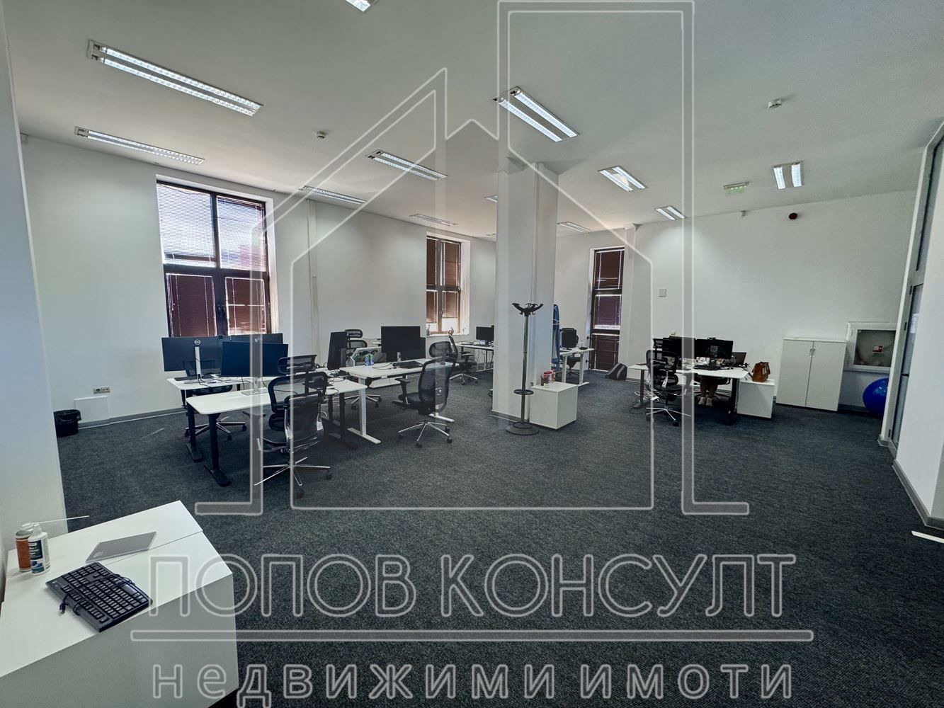 Офис в Пловдив-Център площ 220 цена 1760