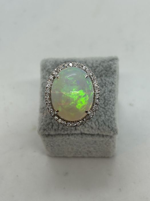Inel Aur 18k cu Opal si Diamante naturale