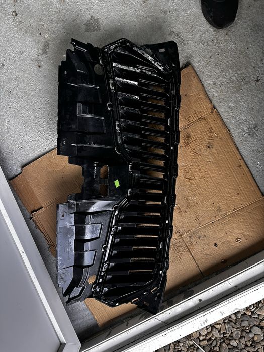 Grilă radiator skoda fabia 3 facelift.