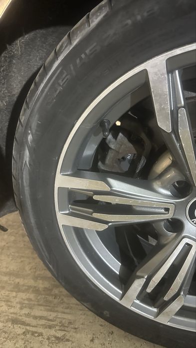 Janta si cauciuc Nokian runflat 245.45.R18 5x120