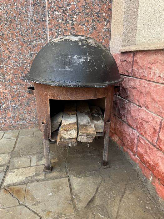 Продаю срочно Очаг с казаном для впшиз уютных вечеров .