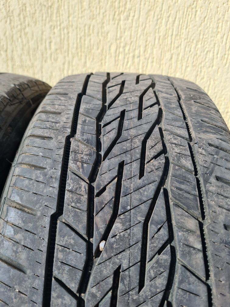 4 бр. всесезонни гуми 225/55/18 Continental 2x5,5 mm 2x4,5 mm DOT 1017
