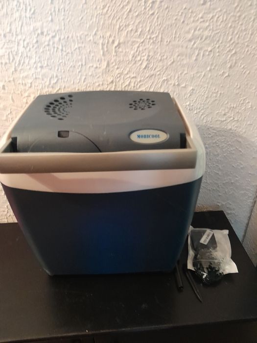 Електрическа хладилна чанта MOBICOOL