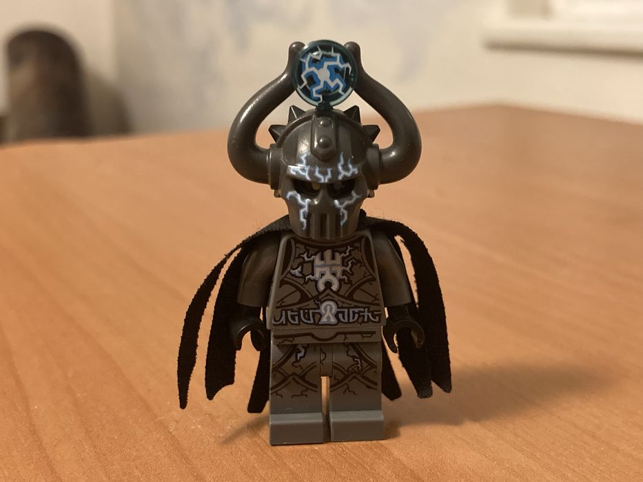 Minifigurina Lego Nexo Knights Lord Krakenskull nex098
