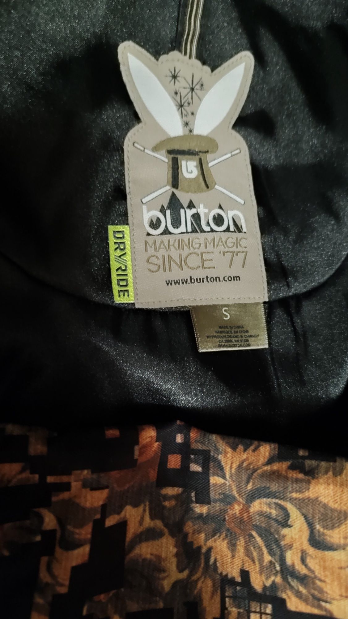 Женская Куртка BURTON