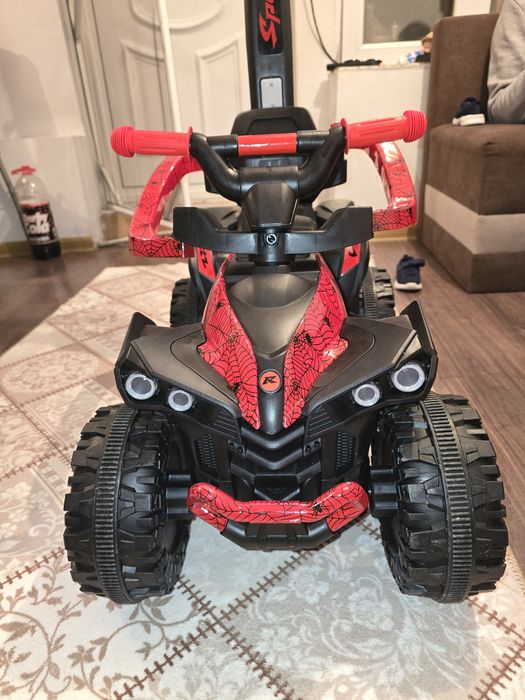 CHIPOLINO Ride-on с дръжка и сенник ATV SPIDER