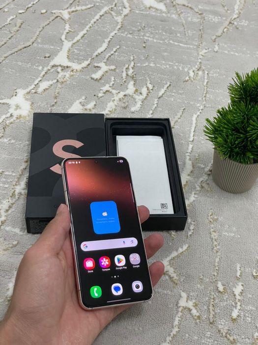 Samsung Galaxy S22 в идеальном состоянии
