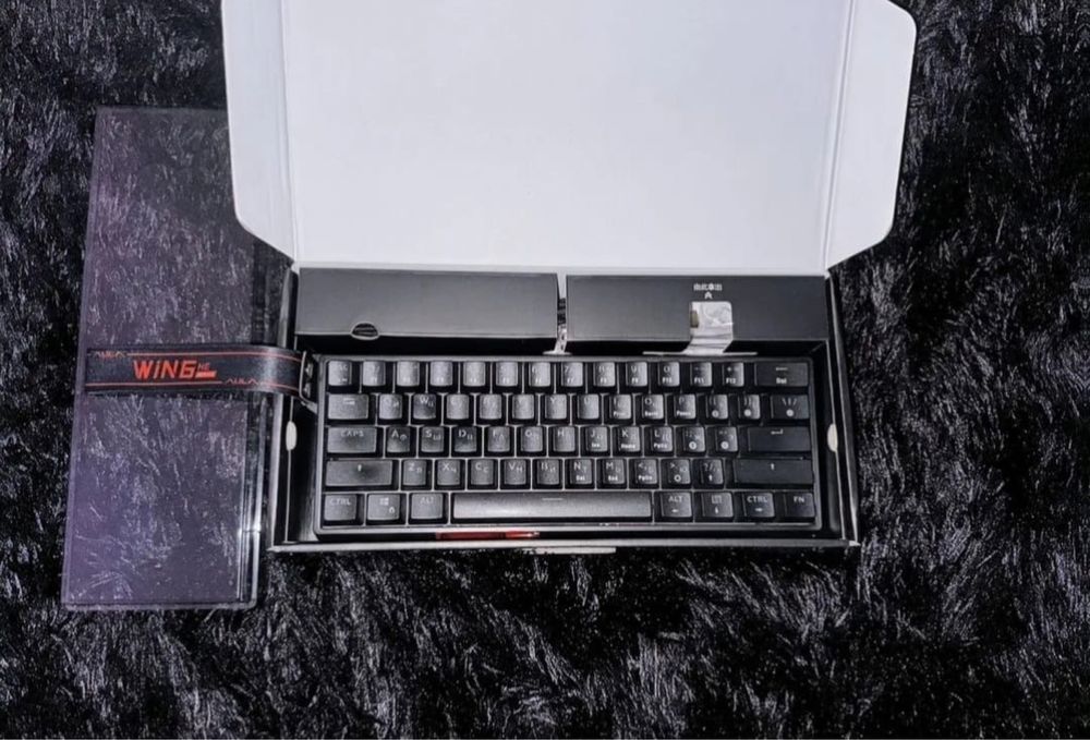 Продаю клавиатуру/клаву