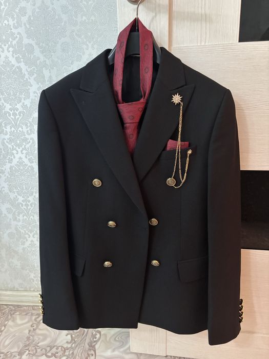 Мужской классический костюм