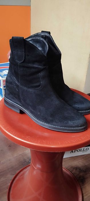 Сапожки из натуральной замши